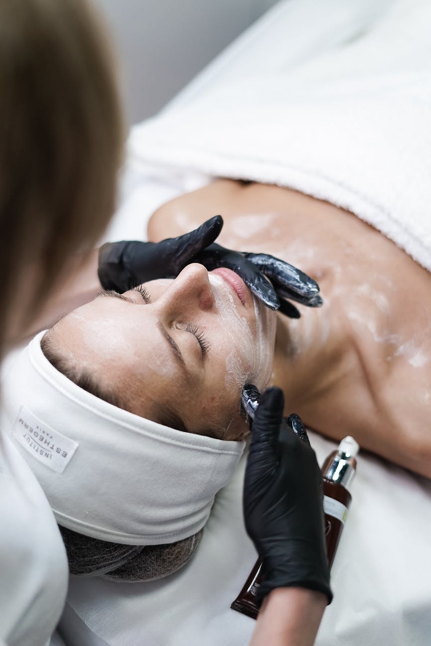 Anti-Aging Treatment mit Microneedling